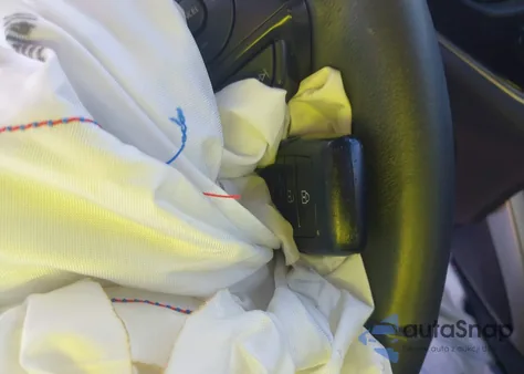 2024 Toyota Corolla Cross Hybrid Xse из США, поврежденный, VIN 7MUFBABG2RV030945